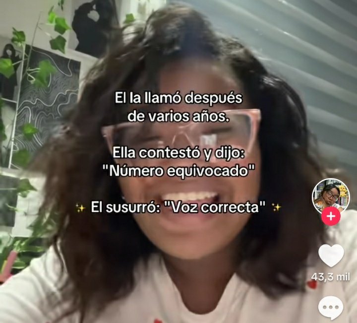 ssa02meli's tweet photo. no me pueden soltar estos tipos de cosas, antojado leer libros, cuando estoy en exámenes https://t.co/pgng12cYt2