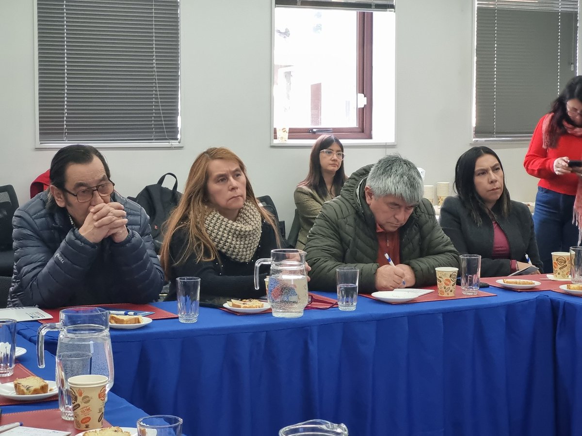 MintrabAysen's tweet photo. 🙋🏻Seguimos conversando sobre la implementación de la #ReformaDePensiones aclarando dudas y escuchando las opiniones de sindicatos y gremios empleadores!👉🏽 Esta vez en la instancia tripartita del #CTRU de la @drtaysen @DirecDelTrabajo que se está desarrollando en la @CChCCoyhaique https://t.co/NEVCyw6dnZ