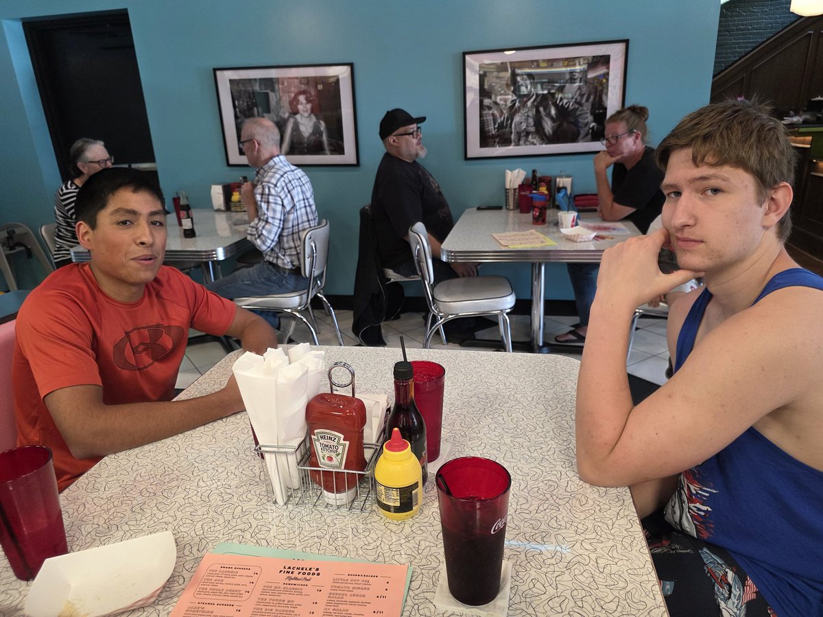 I don't think they realized how hard the 19th Hole Challenge is at Lachele's Fine Foods, but they wanted to try anyway. RefrigeratedTruck finished his tray with 15 seconds remaining to get his shirt, but his buddy tapped out after running out of room. It was fun watching them try