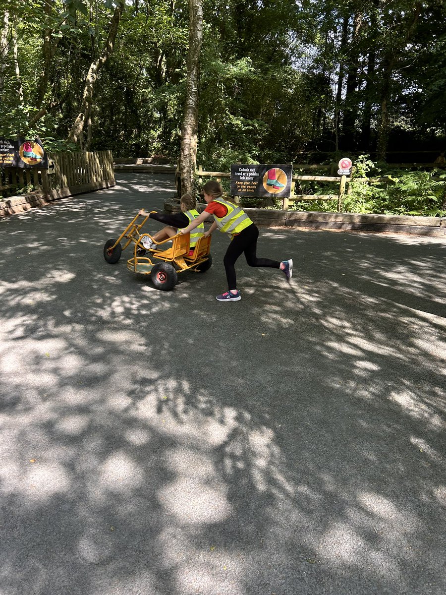 DeePointPluto's tweet photo. Enjoying the park now it’s so quiet! https://t.co/RG9Gv0JJPo