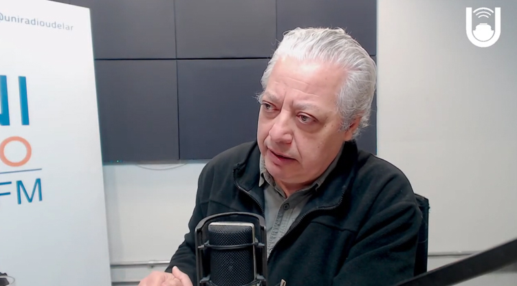 Prorrectorado de Gestión de la Udelar (@gestionudelar) on Twitter photo 📻 Segundo episodio de Campus al aire | <a href="/UNIRadioUdelaR/">UNI Radio Udelar</a>
🗨️ En esta edición, el prorrector de Gestión, Luis Leopold, abordó los principales desafíos de la transformación organizativa de la <a href="/Udelaruy/">Universidad de la República</a>.
Más info: bit.ly/44Tp7LB 📻 Segundo episodio de Campus al aire | <a href="/UNIRadioUdelaR/">UNI Radio Udelar</a>
🗨️ En esta edición, el prorrector de Gestión, Luis Leopold, abordó los principales desafíos de la transformación organizativa de la <a href="/Udelaruy/">Universidad de la República</a>.
Más info: bit.ly/44Tp7LB