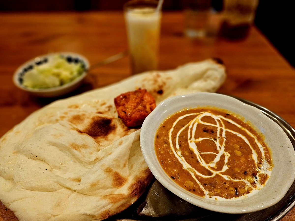 UOMASALA (ウオマサラ) @ 豊洲

本格北インド料理店でランチ🇮🇳
着くのが遅くなってしまったのですが、豆のカレーがあって嬉しかったです🍛安定の美味しさ✨

チキンティッカは柔らかくて味が染み込んでいて、とても美味しかったです🍗ナンはビッグサイズ😊