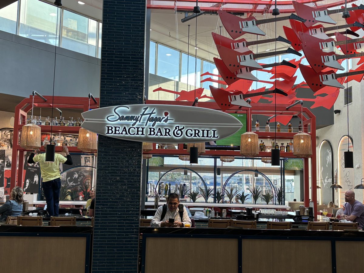 Even though <a href="/CLTAirport/">CLT Airport</a> ✈️ is generally packed like 🐀🐀🐀, I will enjoy passing Gate D2 to see or stopping at this new establishment. Congrats #SammyHagar #Redrocker 🌴⛱️🍹🍺