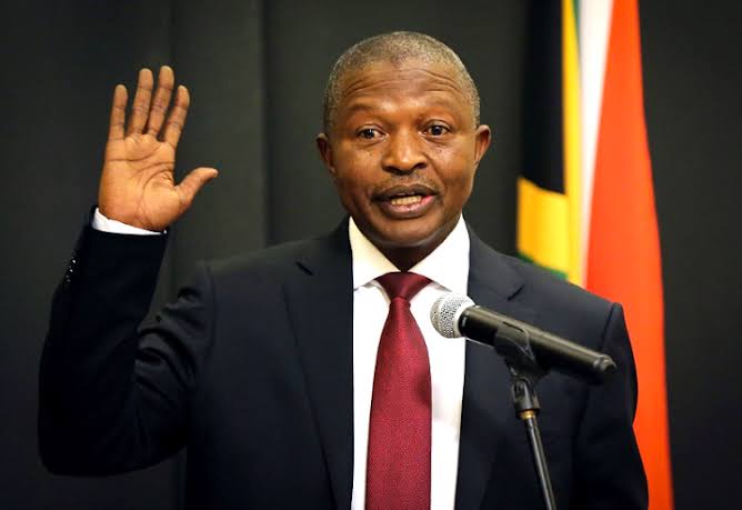 RIP: 

Hon. David Mabuza 

Former Deputy President of South Africa, David Mabuza, has passed away at 64. 

#RIPDavidMabuza