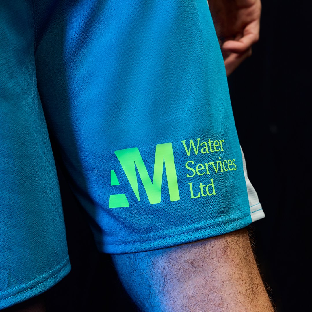 NTFCCommercial's tweet image. 🤩 Big thank you to all our kit partners @UniNorthants, @WeAreGreenApe & Snowdon Homes for their continued support, including new back of shorts partner, AM Water Services!
Looking good! 😍
@ntfc
#ShoeArmy 👞