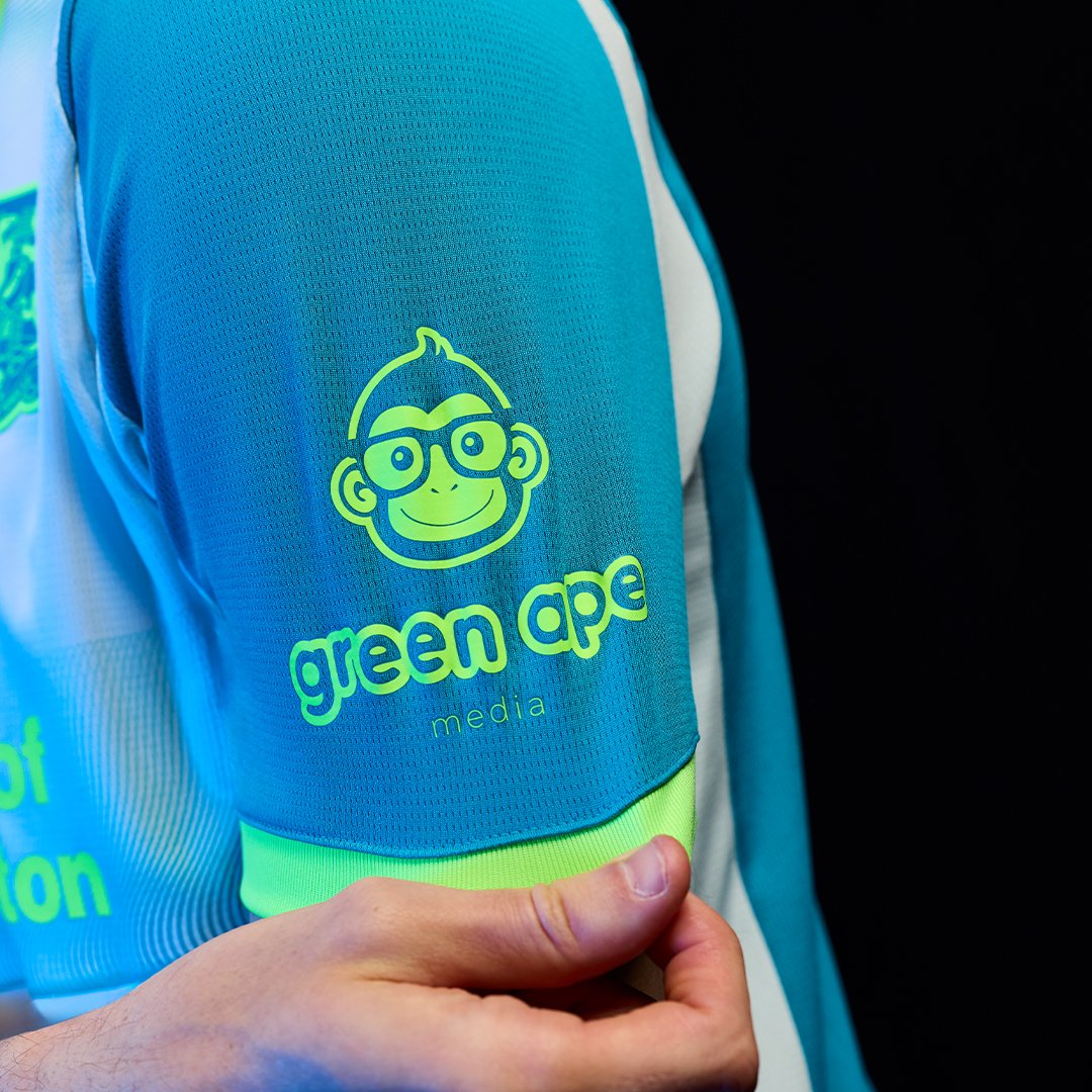 NTFCCommercial's tweet image. 🤩 Big thank you to all our kit partners @UniNorthants, @WeAreGreenApe & Snowdon Homes for their continued support, including new back of shorts partner, AM Water Services!
Looking good! 😍
@ntfc
#ShoeArmy 👞