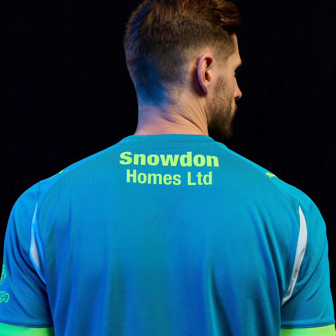 NTFCCommercial's tweet image. 🤩 Big thank you to all our kit partners @UniNorthants, @WeAreGreenApe & Snowdon Homes for their continued support, including new back of shorts partner, AM Water Services!
Looking good! 😍
@ntfc
#ShoeArmy 👞