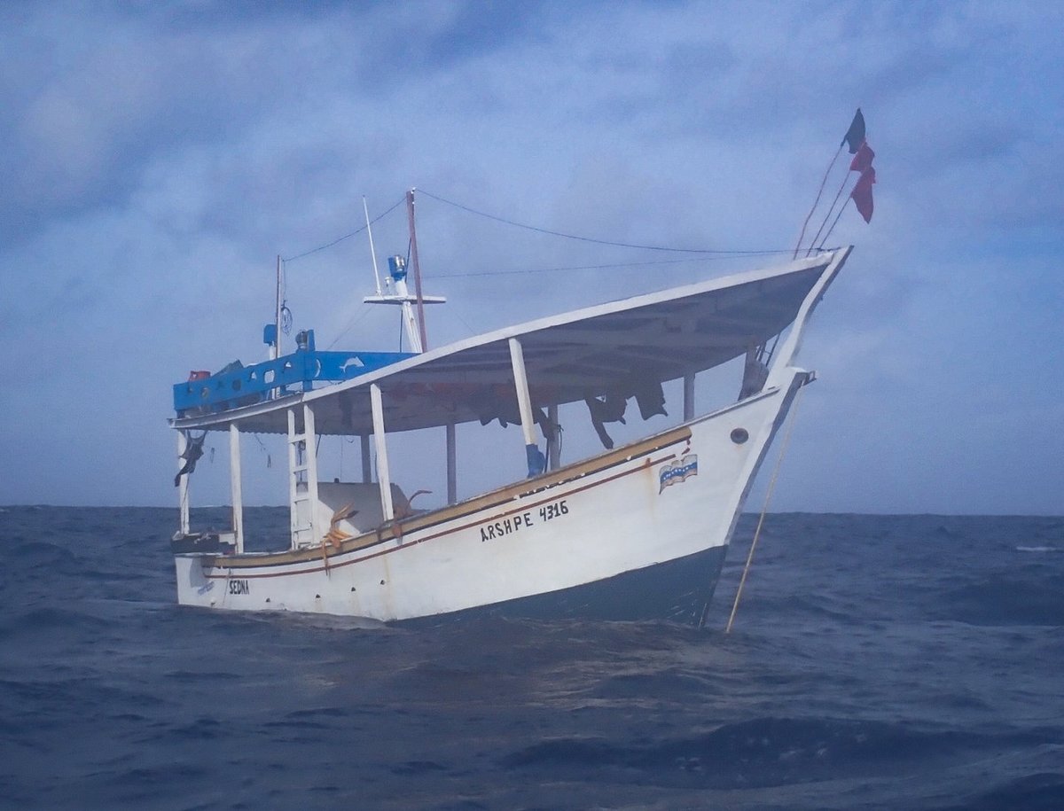 U.S. Southern Command (@southcom) on Twitter photo Allies team up for Caribbean drug bust:
The crew of the <a href="/RoyalCanNavy/">Royal Canadian Navy</a> ship HMCS William Hall and <a href="/USCG/">U.S. Coast Guard</a> Law Enforcement Detachment 109 interdicted a suspicious vessel in the Caribbean Sea, June 8, 2025. The crews recovered more than 540 pounds of #cocaine worth approximately $4 Allies team up for Caribbean drug bust:
The crew of the <a href="/RoyalCanNavy/">Royal Canadian Navy</a> ship HMCS William Hall and <a href="/USCG/">U.S. Coast Guard</a> Law Enforcement Detachment 109 interdicted a suspicious vessel in the Caribbean Sea, June 8, 2025. The crews recovered more than 540 pounds of #cocaine worth approximately $4