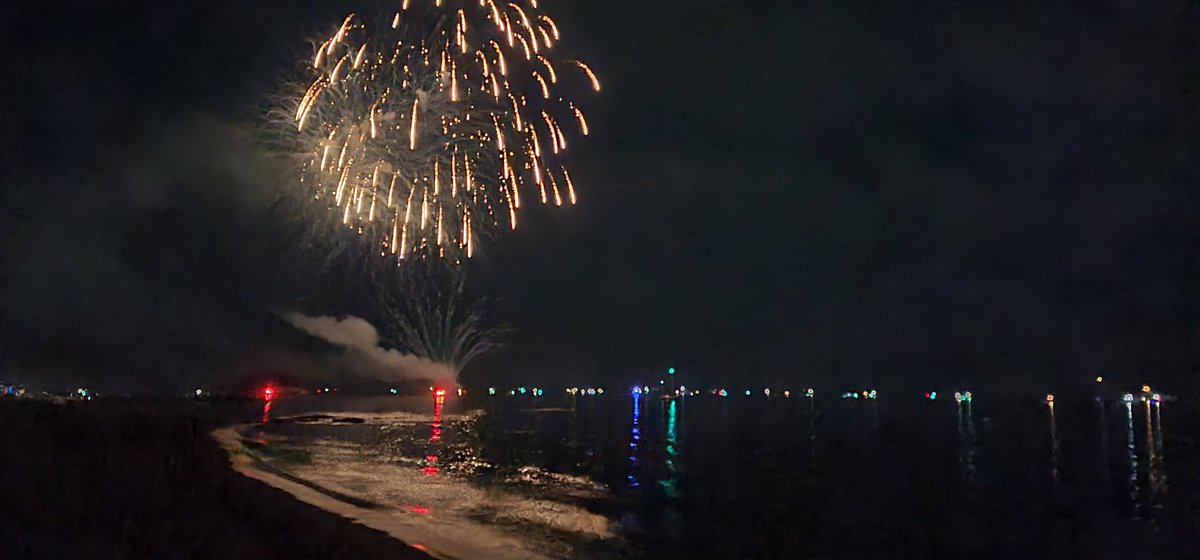 KTG_CRE's tweet image. Early Celebration of 249 years last night from the ole' Hometown beach.
Happy 4th of July weekend!! Who's working tomorrow morning? I am. Not a glory in the grind post. Just an out of balance life.
Well done @MadisonCT06443!