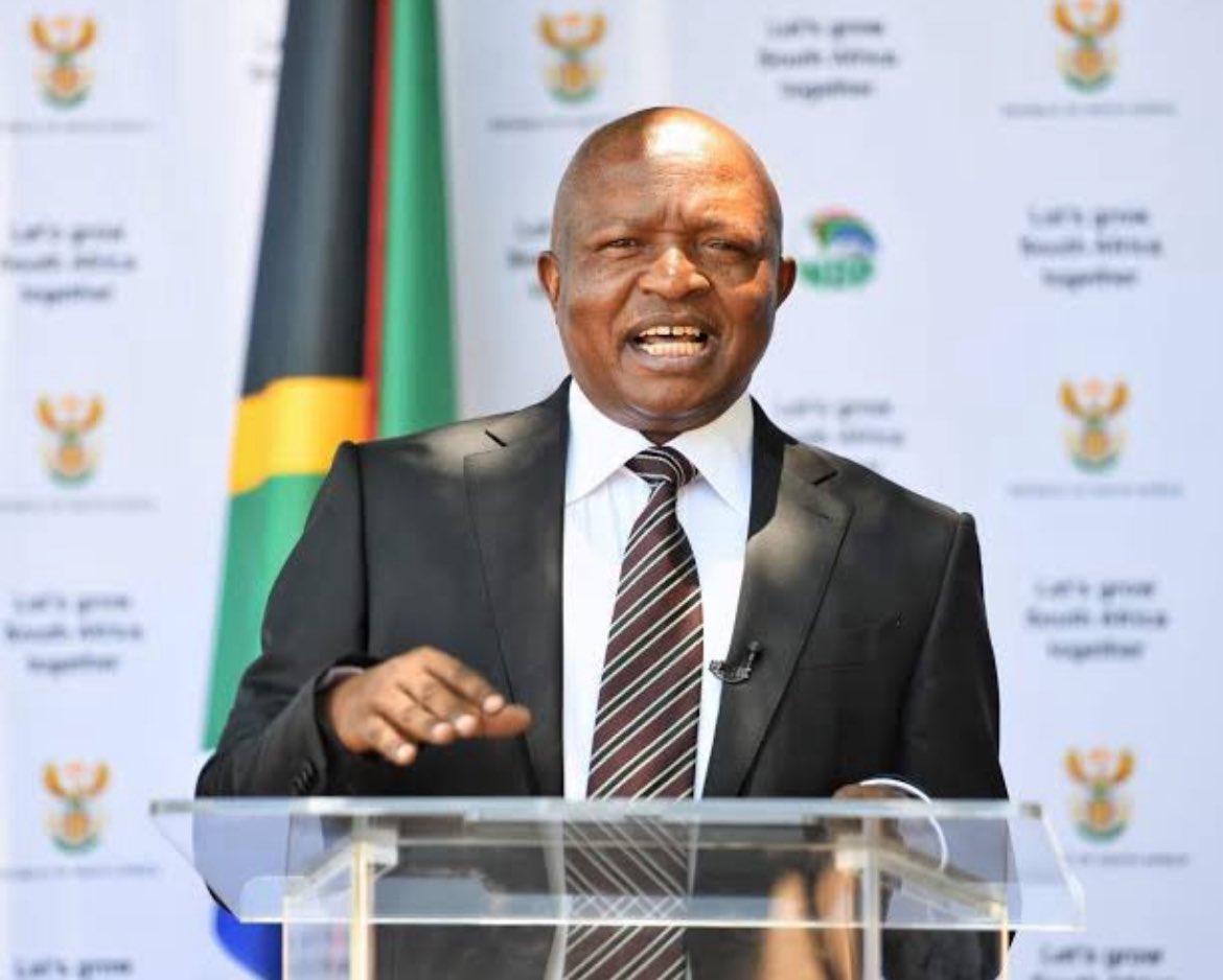 #BreakingNews Former Deputy President DD Mabuza has passed away. He was 64 years old. The former DP reportedly passed away at a Sandton hospital earlier today