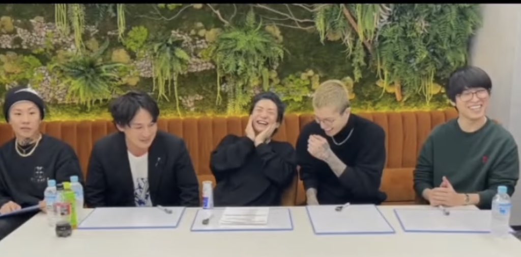 まさかそんな...