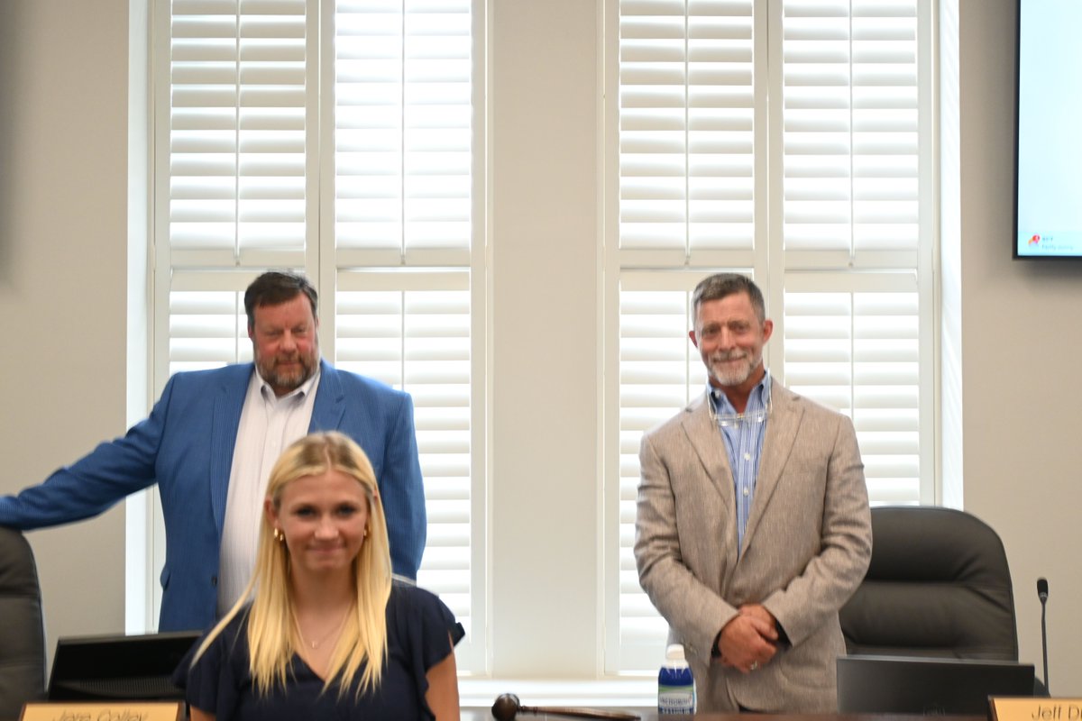 Three LCS students were recognized for their achievements at this week's Lee County Commission meeting, including Haley Ciccarello and Bryant Pearce from @SmithsStationHighSchool, and Zoey Holden from @BeauregardHighSchool. #RaisetheBar