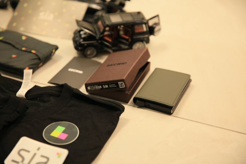 HsuSteven3's tweet photo. Thank you to @siafoundation for the awesome SWAG BOX! I love it. Thinking of it brings back great memories of the exciting Obelisk miner launch – what a pivotal moment! Wishing the #Sia network unprecedented growth and a phenomenally bright future. Keep innovating! https://t.co/EBF6TlR1hl