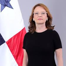 presbiterorojas's tweet photo. LA GRAN DECEPCIÓN @thomas_paulette la que se pintó como independiente y votó por JUAN CARLOS VARELA para la presidencia de la asamblea, todo este tiempo escucharla vomitar en radio por los VARELALEAKS, ud.  hoy llegó a la asamblea y hoy murió politicamente, aún estoy en shock. https://t.co/tjoXnt6exN