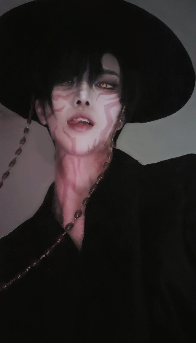 옷 도착한 기념으로 저렴하게 집코함

#KPOPDEMONHUNTERS #cosplay