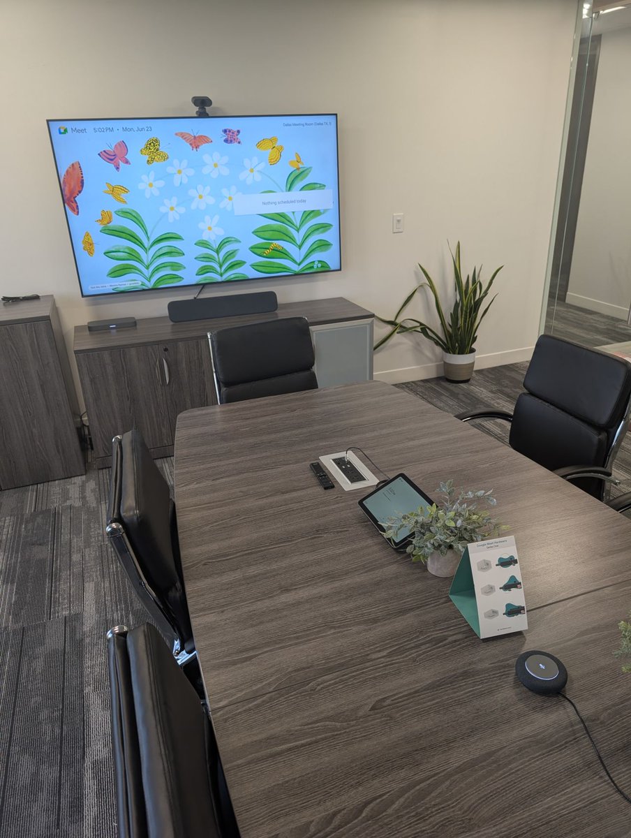 cloudavize's tweet image. Thanks to our client for trusting us with their conference room upgrade!

Installed the sleek Google Meet Series One Room Kit G3 by @Lenovo  — smarter meetings with crystal-clear audio, video &amp;amp; AI controls.

#SmartMeetings #GoogleMeet #LenovoTech