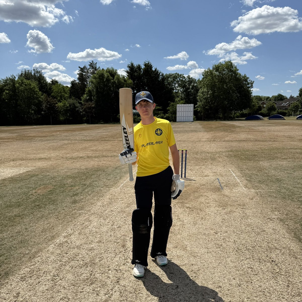 With today’s match, Seb LM has passed one thousand runs for Eltham College this summer! 

Finishing with a total of 1038 runs in 26 innings at an average of 68.88, and a top score of 138*, representing the 1st XI and U15As. 

An incredible achievement, especially as a Year 10!