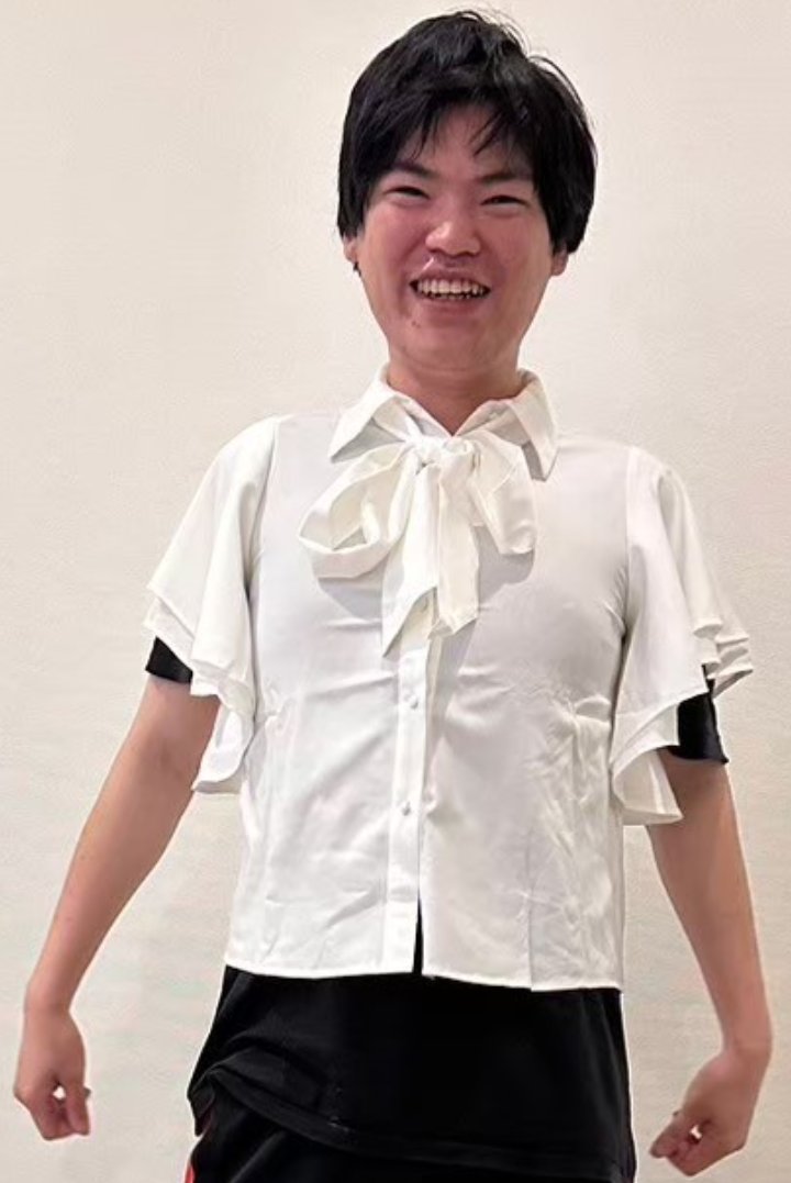 エンターテイナー折原が「カミハラ」なるアカウント共同運営者がいる事を仄めかしていたが誰だか理解した。
そんな奴は存在していない事も（それが誰であるかも）。

警察OBと暴力団の二刀流はあってはならない。
折原アカウントの協力者は日の下に晒される日が必ずくる。

#東優樹