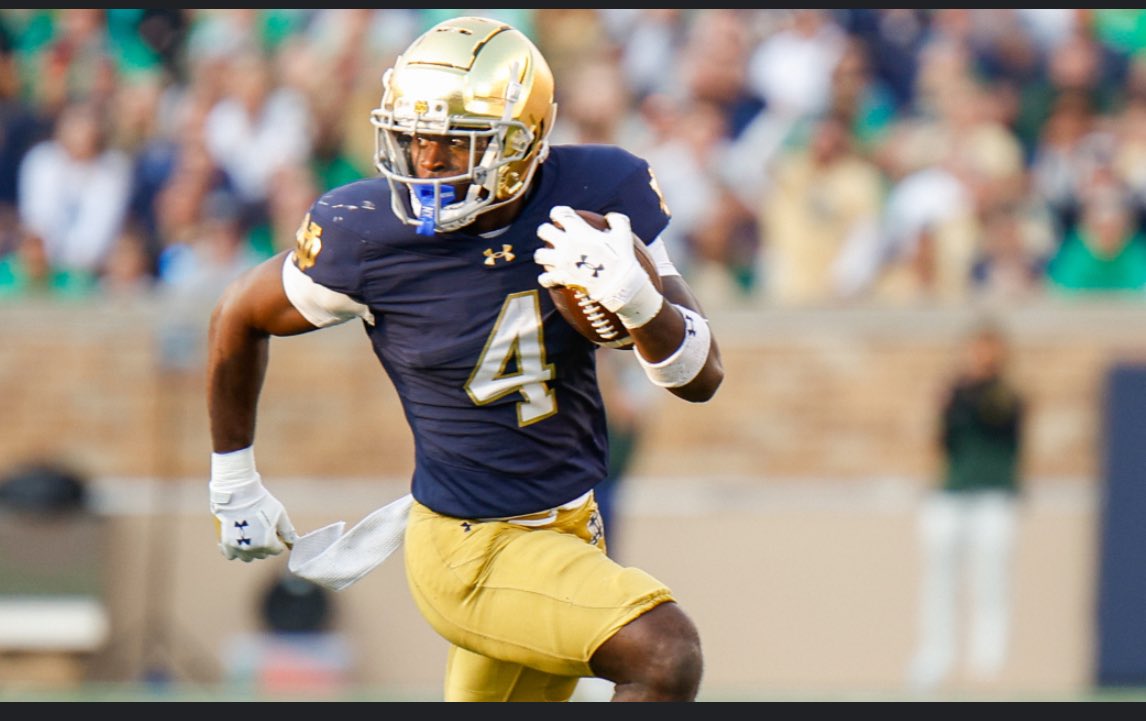 RB1 WATCH: Notre Dame’s Jeremiyah Love might be the best running back in the 2026 NFL Draft class.
Elite speed, vision, and production — and the NFL is noticing.
Let’s break it down 🧵👇