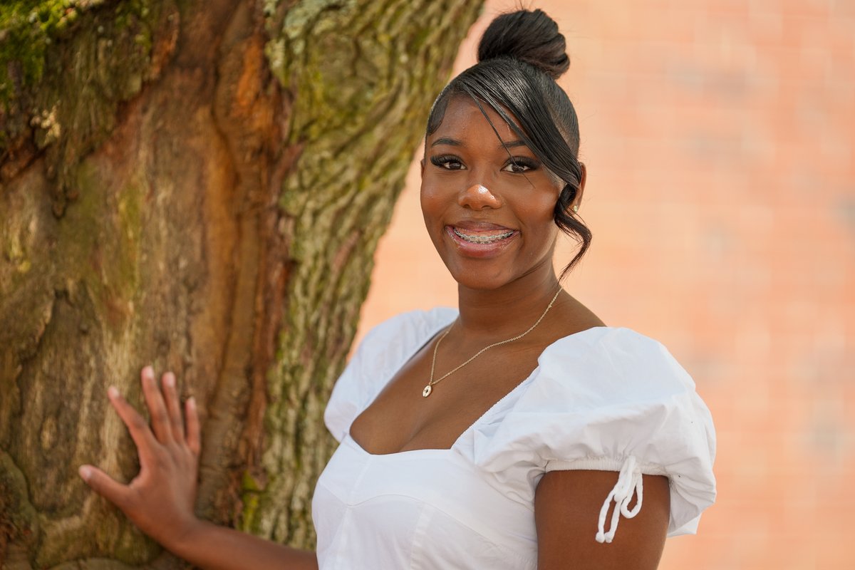 GCSchoolsNC's tweet photo. #GCSGrads | Keyonah Parker always loved school. She loved it so much that she remembers crying when she had to miss a day for a doctor’s appointment.  

Learn more about her story at the 🔗 in our bio. https://t.co/WGyTcEq668