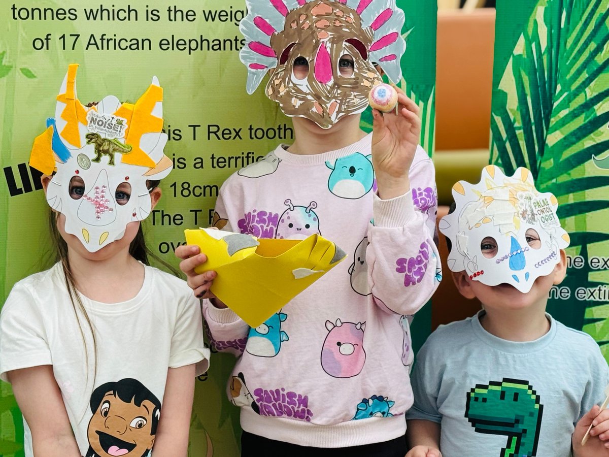 ClydeShopping's tweet image. 🦕🦖Grrreat fun had today at the Dino Discovery Workshop🦕🦖 @ClydeShopping 

Why not save the date for Clyde&apos;s BIG Summer Art Bash on Saturday 5th July, 12-3pm for the Summer Sand Art Workshop 🐚🐚
#ClydesSummerArtBash #whatsonclydebank #funforallthefamily