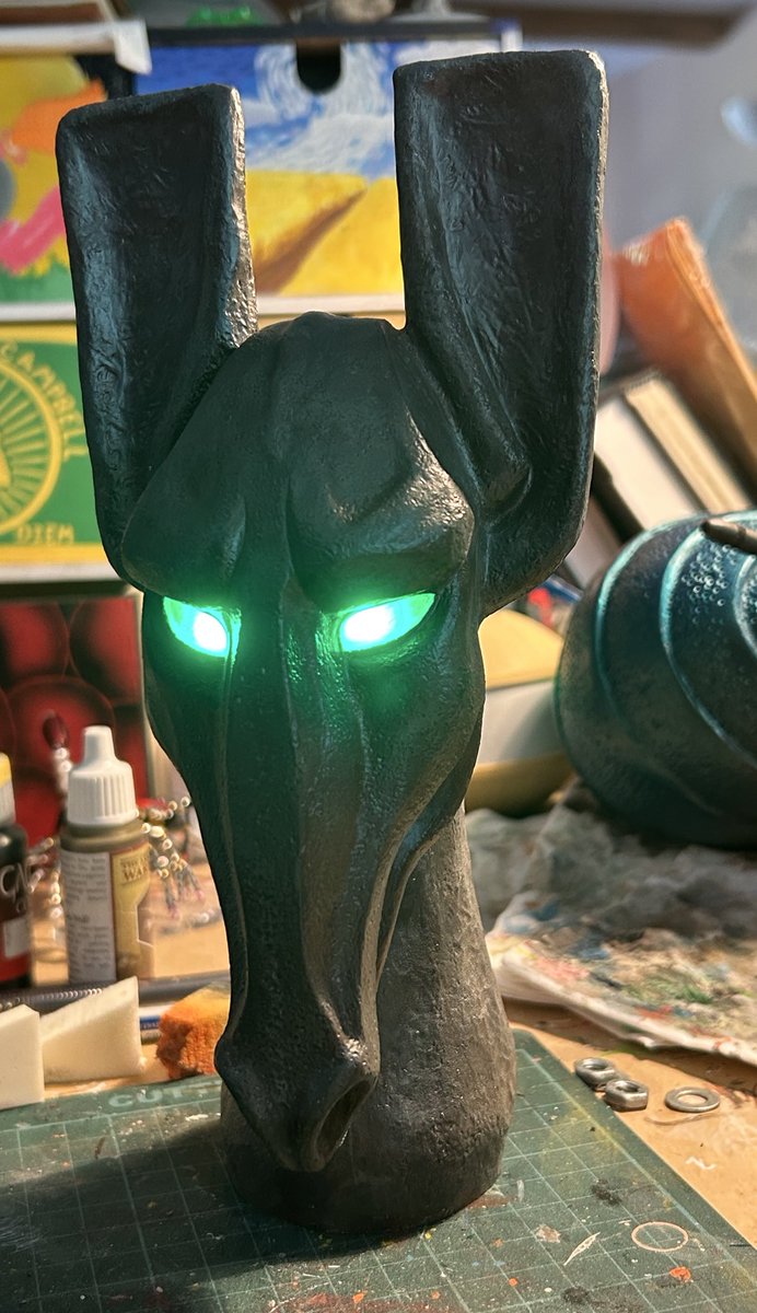 Amelia Howard Makes Stuff (@amhmakes) on Twitter photo Painting! 
#DoctorWho #PyramidsofMars #Sutekh Painting! 
#DoctorWho #PyramidsofMars #Sutekh