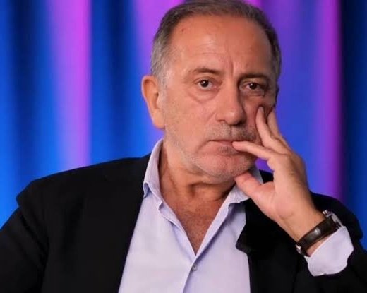 whisperhaber's tweet photo. Fatih Altaylı: "Benim gibilerin demir parmaklıklar ardında olmasından ötürü zafer naraları atan ezikler bilsinler ki onların da özgürlüğü falan yok.

Sahip oldukları tek özgürlük 'yalama' özgürlüğü." https://t.co/CywPvUvUqx