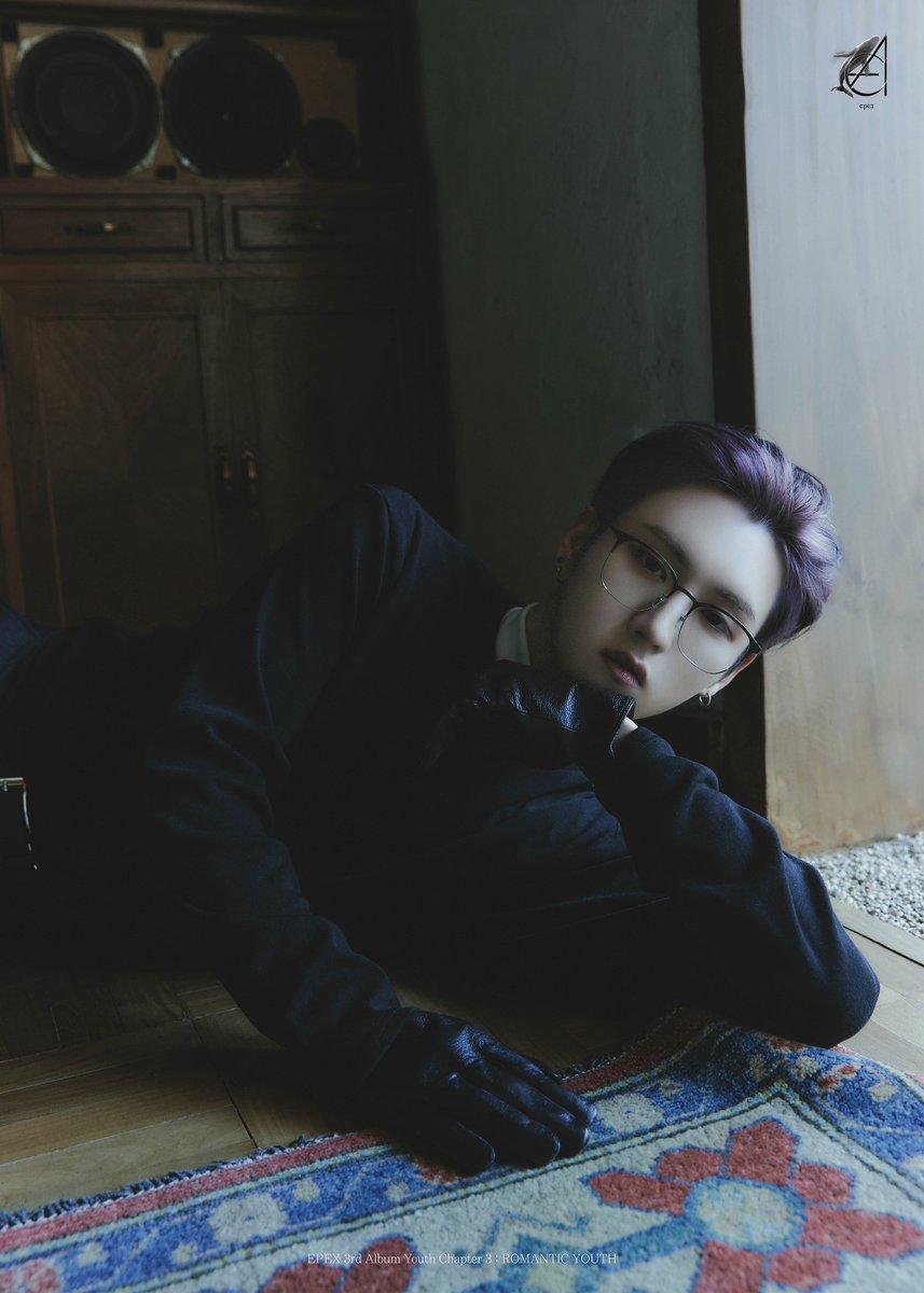 [📀]
EPEX 3rd Album 

소화(韶華) 3장 : 낭만 청춘 
(Youth Chapter 3 : ROMANTIC YOUTH)

YEWANG,
Individual Concept Photo 6

2025.07.28 6PM

#EPEX #이펙스 #Eight_Apex #韶華 #소화 #ROMANTICYOUTH #낭만청춘 #위시 #뮤 #아민 #백승 #에이든 #예왕 #제프