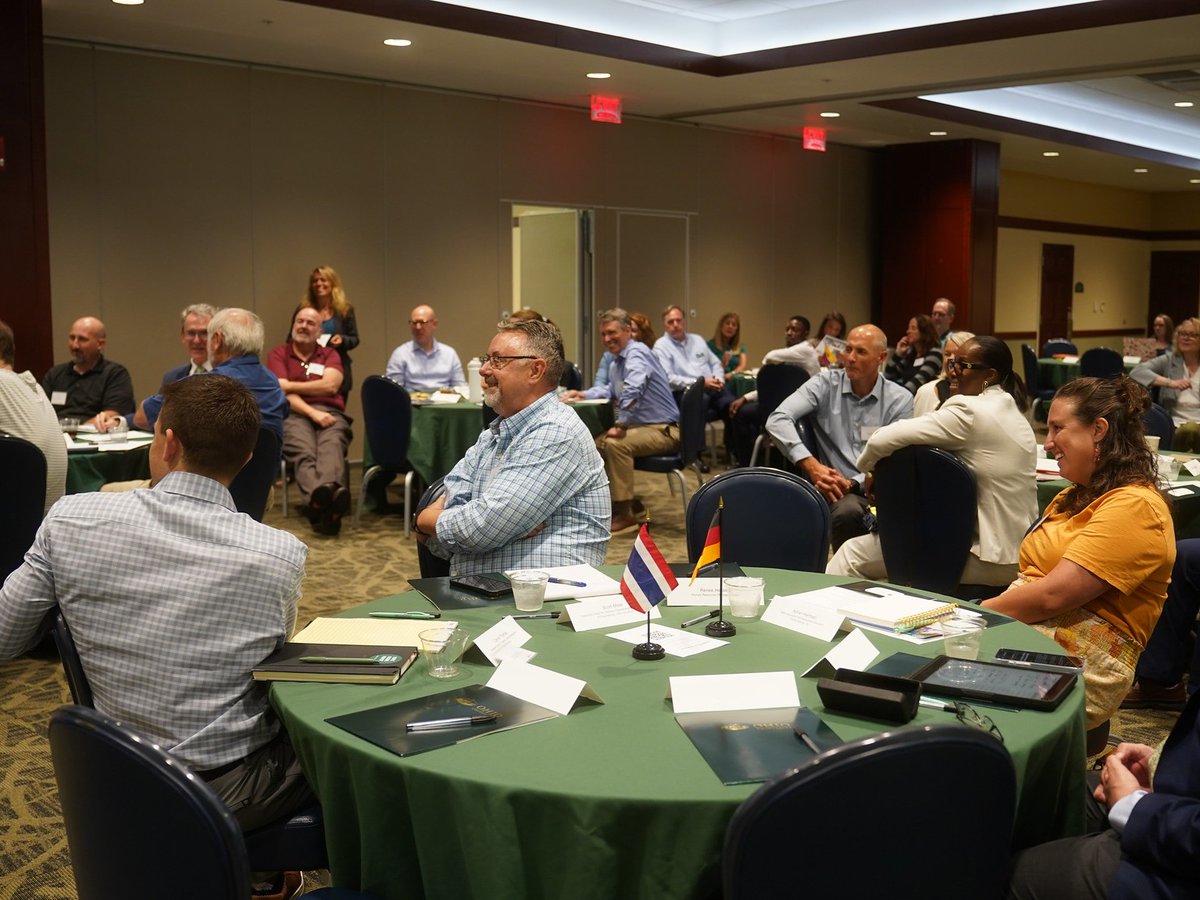 Voinovich School of Leadership and Public Service (@voinovichschool) on Twitter photo Last week, our own Laurie McKnight and Hashim Pashtun served as panelists during <a href="/ohiou/">Ohio University</a>'s Southeast Ohio Employer and Industry Convening on Global Workforce Readiness. 🌐 👏 Last week, our own Laurie McKnight and Hashim Pashtun served as panelists during <a href="/ohiou/">Ohio University</a>'s Southeast Ohio Employer and Industry Convening on Global Workforce Readiness. 🌐 👏