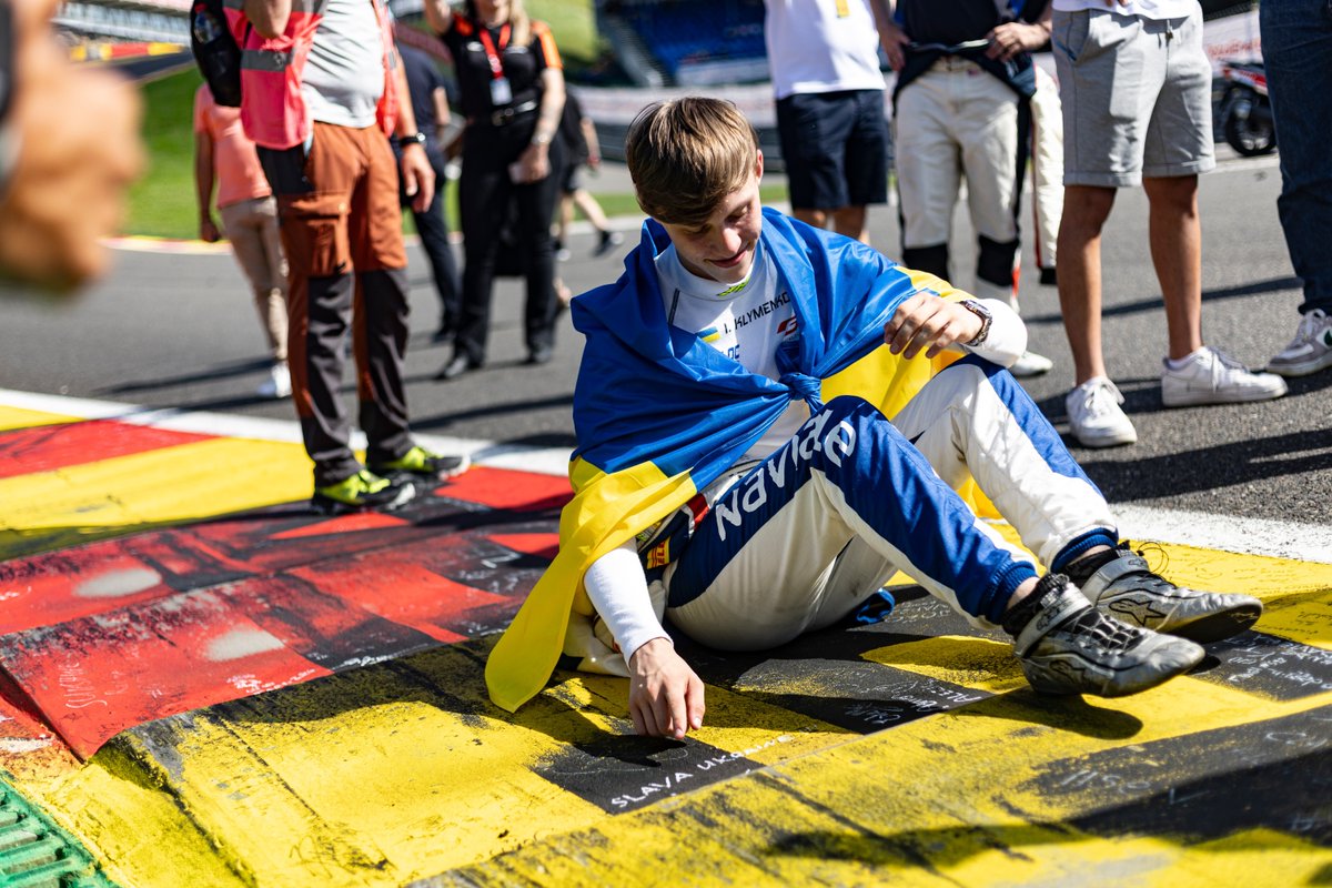 vinyi_arnau96's tweet photo. Some of the best images from #Spa24h 

Thanks to everyone who has made it possible. The race was so quick, the week was so quick. Non Stop.

📸 @vinyi_arnau96 
#motorsport #racingislife #instaracing #raceweek #driveyourvibetothetop #weliveforracing #racing #gt3 #racetrack https://t.co/QPVqXD2eIo