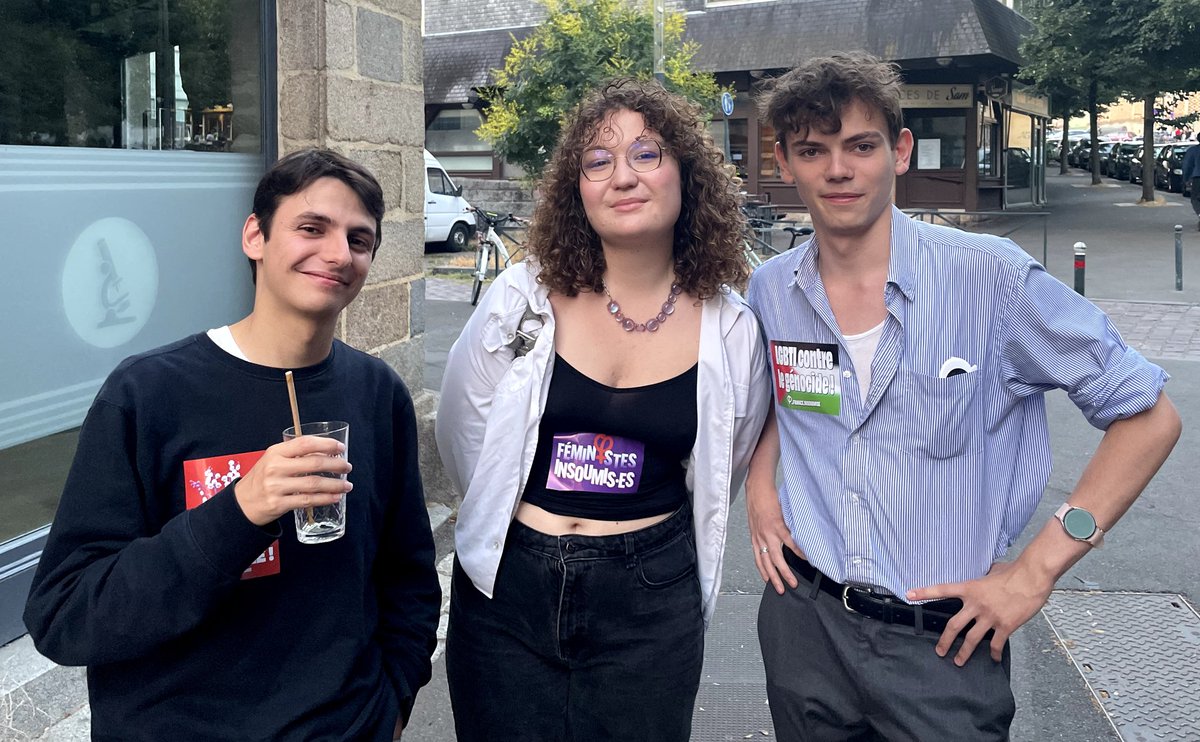 JFIRennes's tweet image. Nombreux•ses hier à notre apéro de fin d'année !
Manifs, tractages, collages, mobilisations: Cette année encore les Jeunes Insoumis·es ont été de toutes les luttes !
Gonflés à bloc pour continuer cet été et l'an prochain ! On ne lâche rien !