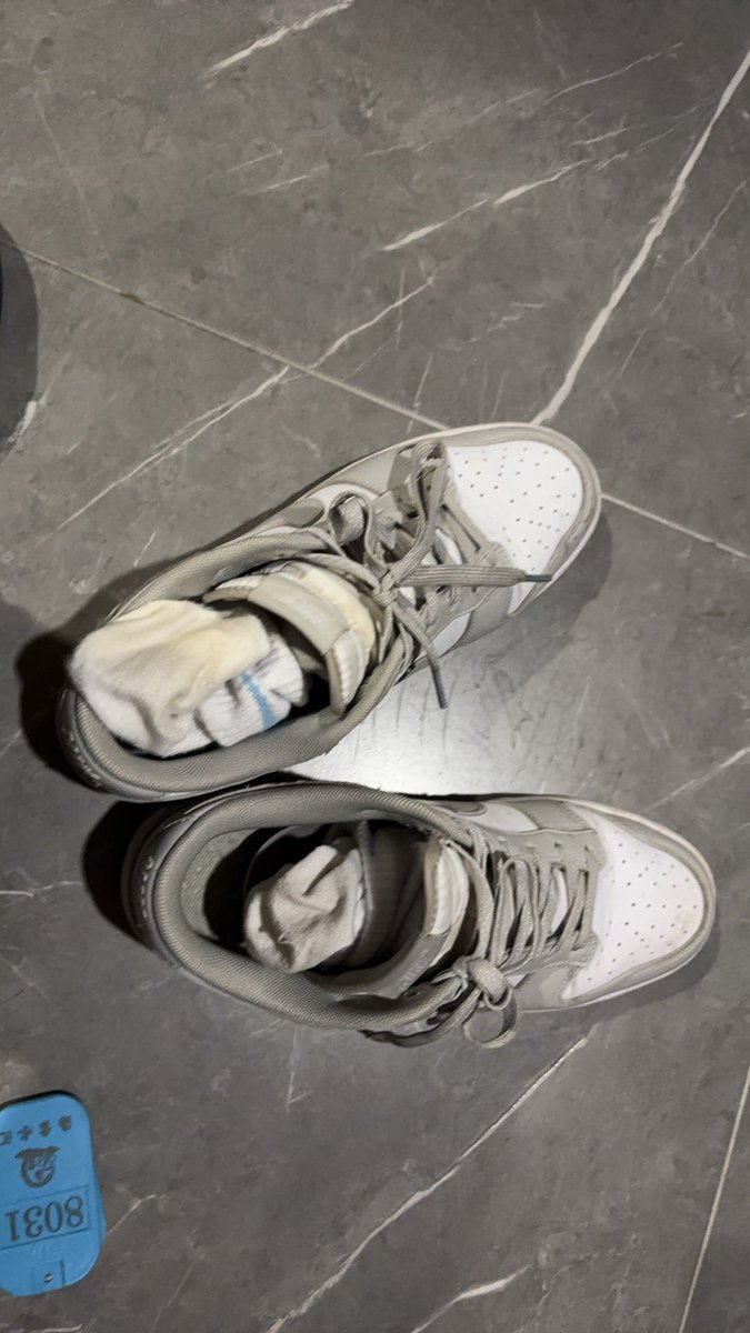 谁又想吃了😋#yw #0s #白袜男高 #臭脚体育生 #重口