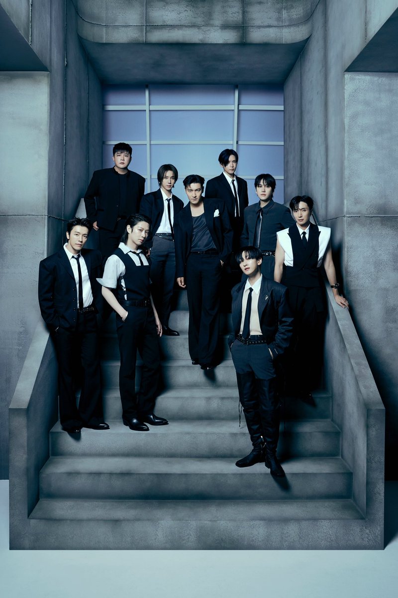 yesungiedf's tweet photo. “why u like suju? they’re not young anymore. there’s so many boygroup out there”

Let me tell you something….they aren’t aging. NOW LOOK AT THEMMM‼️ https://t.co/htsrIALChR