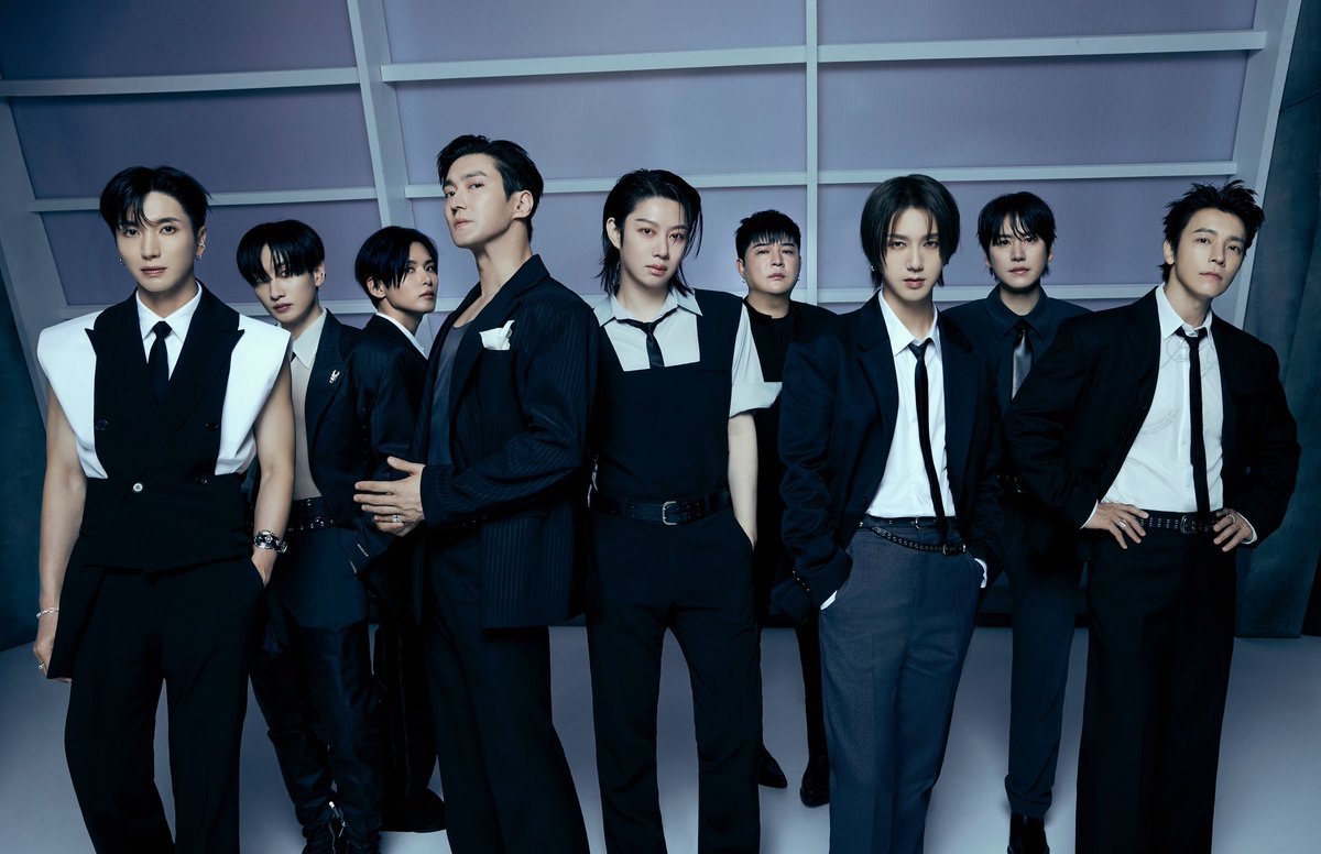 yesungiedf's tweet photo. “why u like suju? they’re not young anymore. there’s so many boygroup out there”

Let me tell you something….they aren’t aging. NOW LOOK AT THEMMM‼️ https://t.co/htsrIALChR