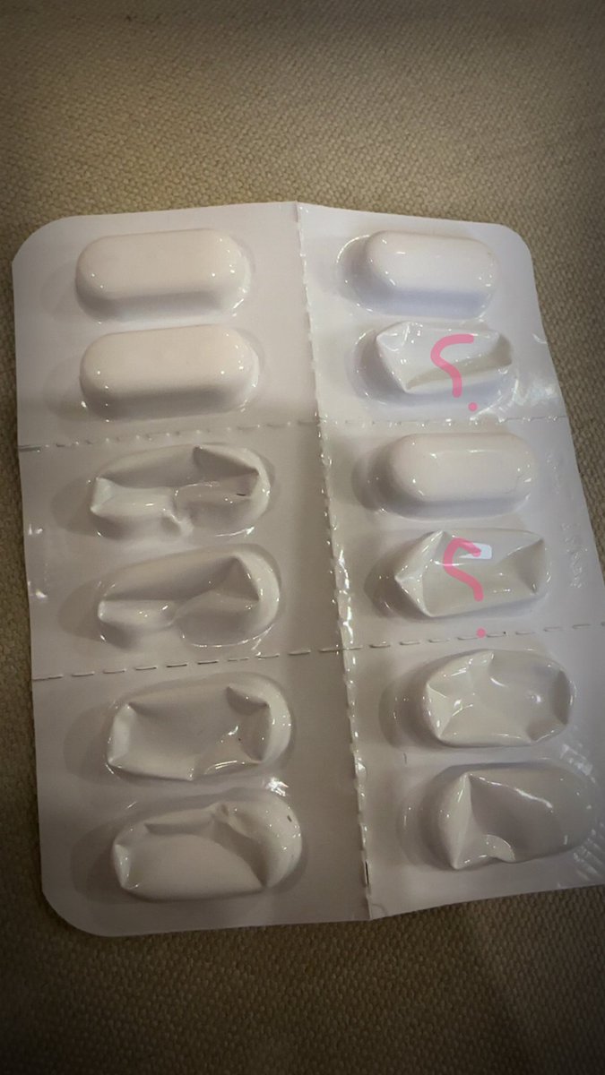 وهكذا سيداتي سادتي ،، سببت حق روحي ازمة ocd بالغلط 

ليش خليت وحدة بالنص 🙃