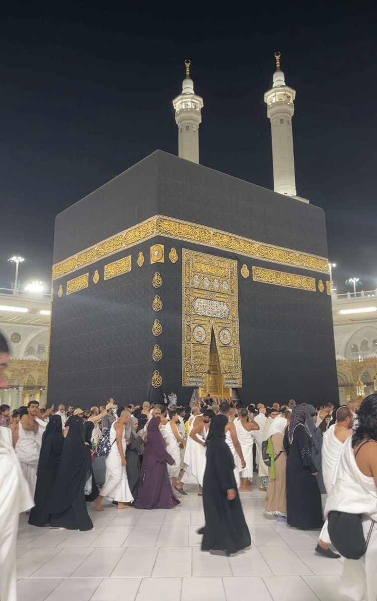 HolyMakkah01's tweet photo. هُوَ الرَّحْمَٰنُ آمَنَّا بِهِ وَعَلَيْهِ تَوَكَّلْنَا https://t.co/hZQOqpzvhv