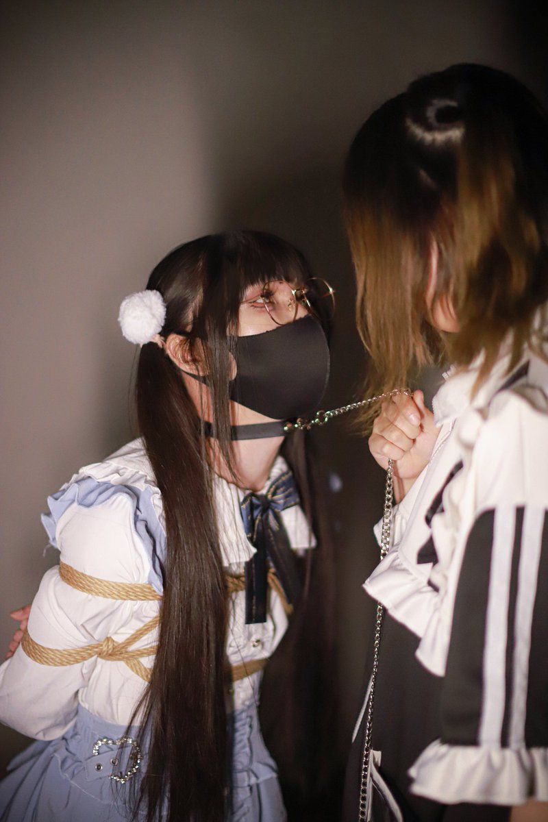 你要听话哦。
Obey. You are my kitty.

🐱 <a href="/Mogumo_Luna/">百雲瑠奈</a>
🔗 <a href="/XYxy_xiyu/">皙語</a>
📸 <a href="/TarsMark2/">梓楚 Branka</a>
#choker #项圈 #shibari #绳缚 #femboy #男娘