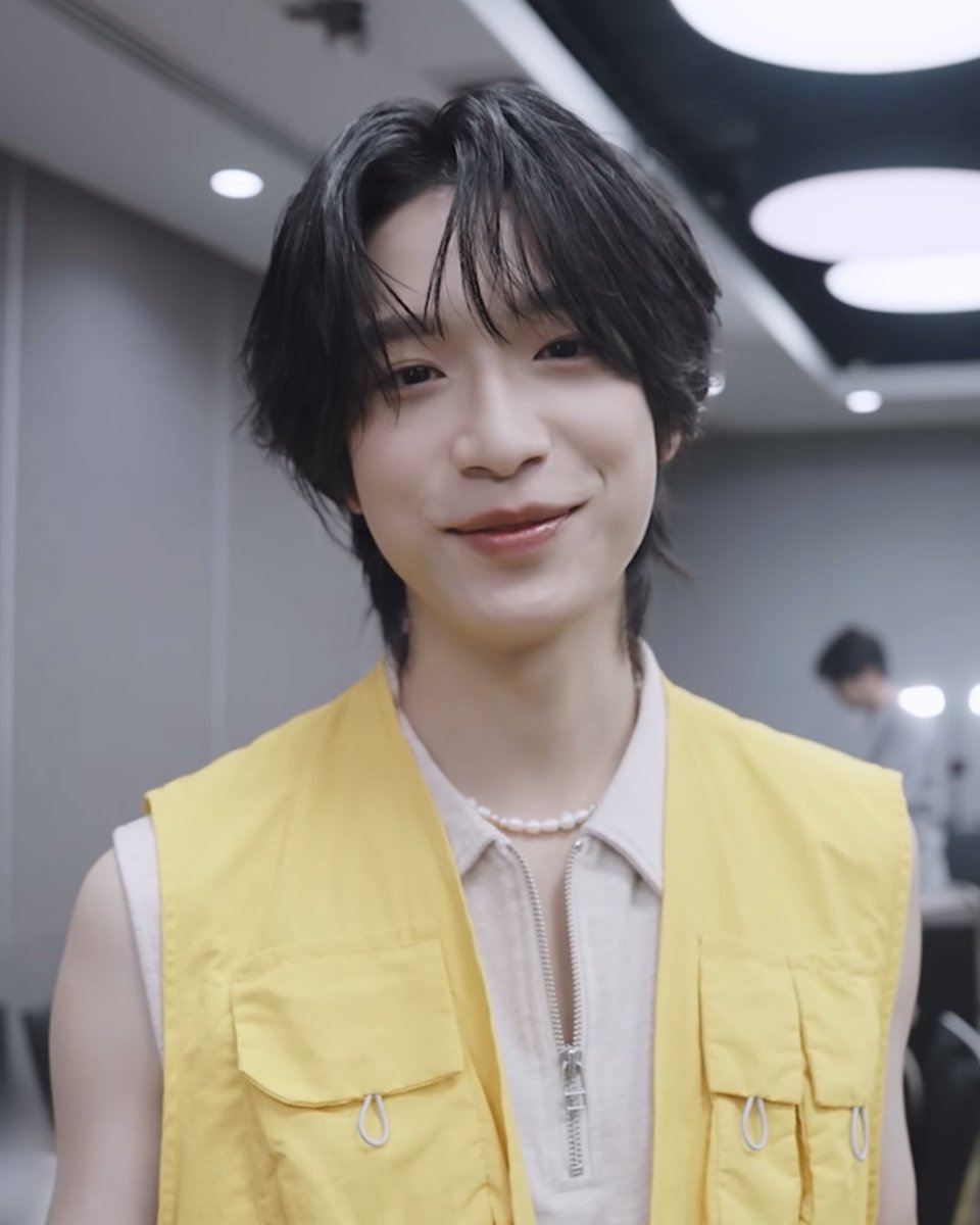 hongythn's tweet image. You are my sunshine
My only sunshine
You make me happy
When skies are gray
You'll never know, dear
How much I love you
Please don't take
My sunshine away