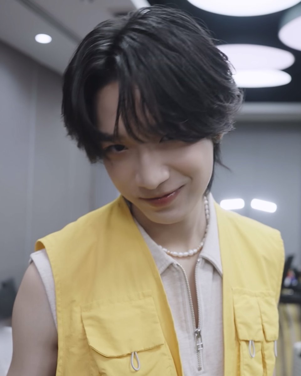 hongythn's tweet image. You are my sunshine
My only sunshine
You make me happy
When skies are gray
You'll never know, dear
How much I love you
Please don't take
My sunshine away
