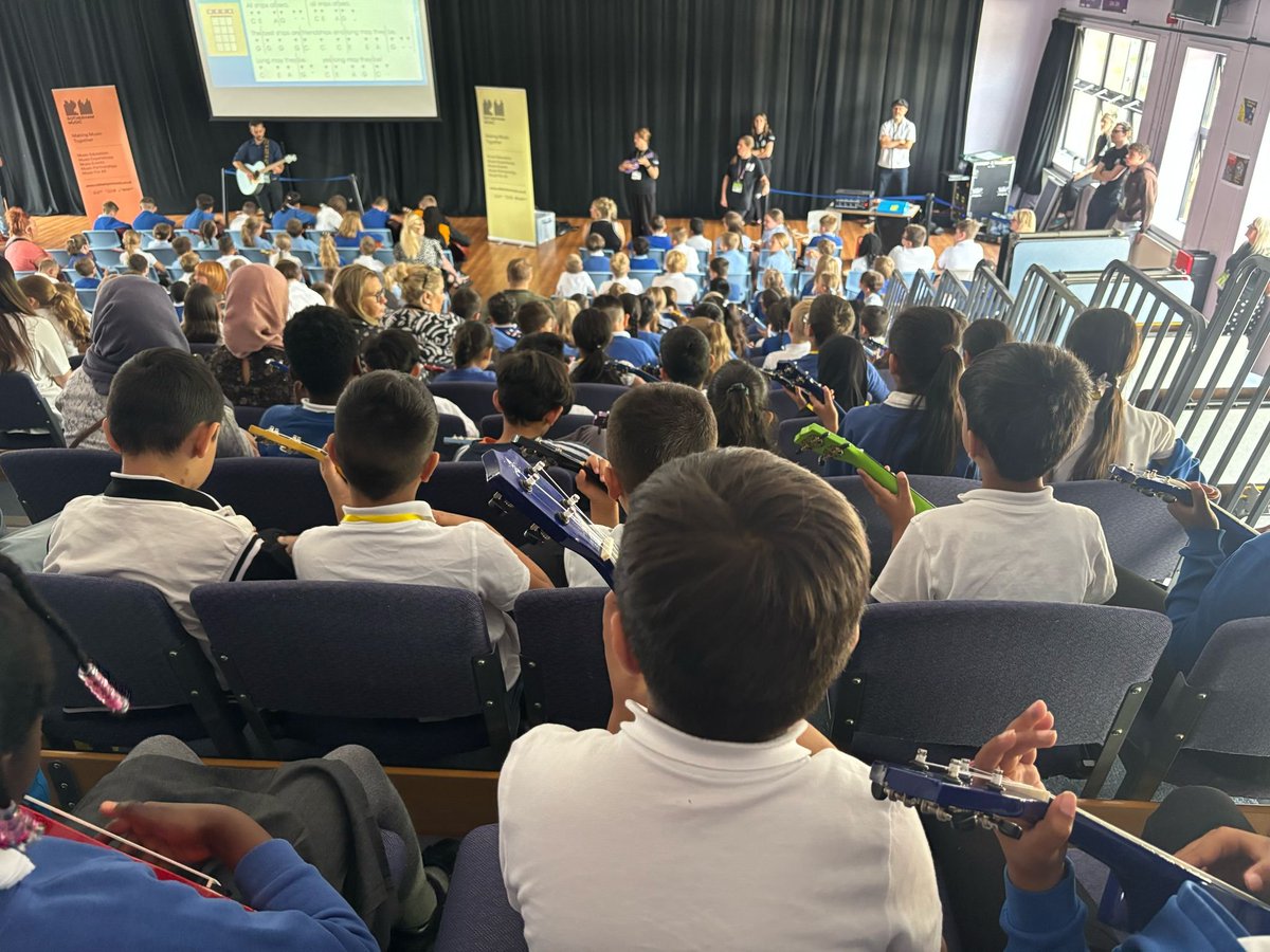 BVCSchool's tweet image. This morning, Year 3 travelled up to Winterhill School to take part in Rotherham Music’s Big String performance! They enjoyed hearing performances from other schools and played their ukuleles magnificently. We are so proud of how well they represented #teamBVCS!