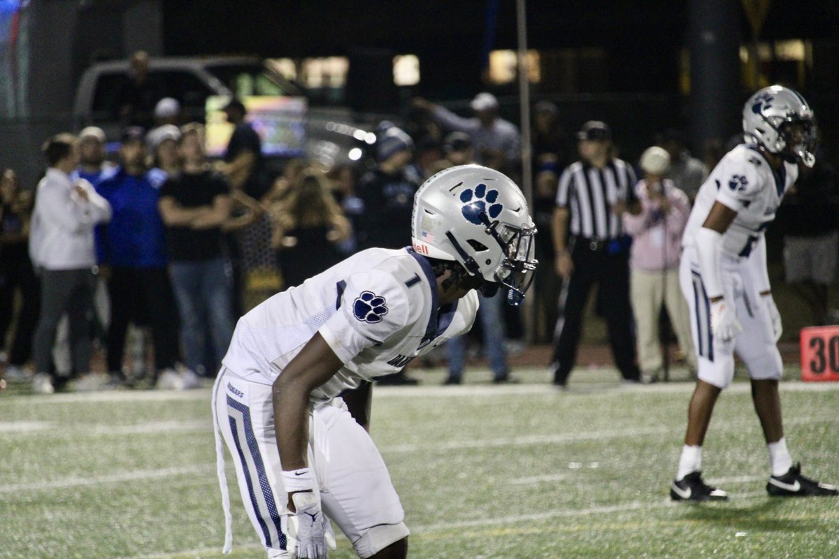 2027 Top 100 by position 

QB - 10 
RB - 11
WR - 18
TE - 2
OL - 17
DL - 12
LB - 9
DB - 15
ATH - 6

View the Rankings
prepredzone.com/michigan/ranki…