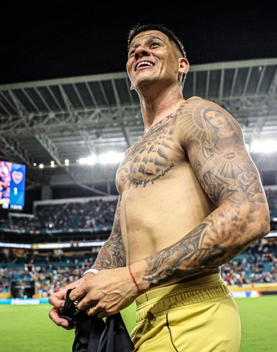 AtaqueFutbolero's tweet photo. ⚠️⛔️ MARCOS ROJO tomó la decisión de IRSE de Boca Juniors y escucha OFERTAS. 

Lo confirma @marcosbonocore. https://t.co/rYw4uKXuNM