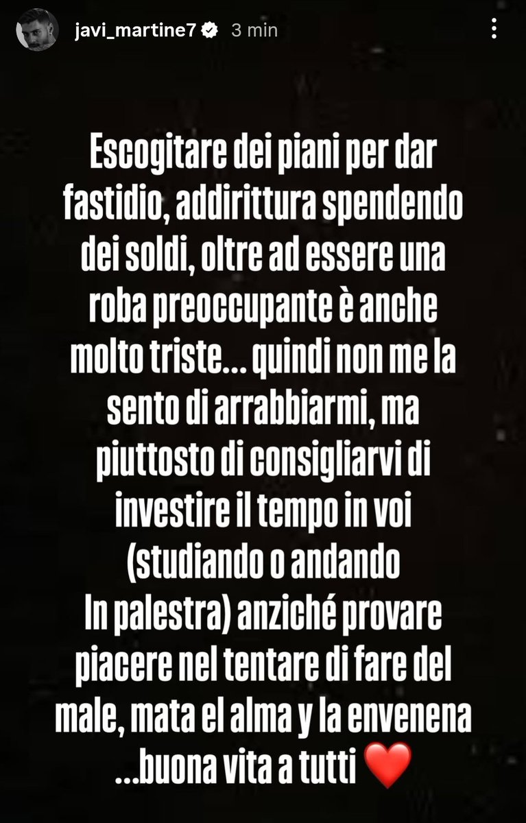 Mara56113529's tweet photo. le dovevi solo smerdare invece te le sei divorate mi inchino a te 🧎🏼‍♀️#helevier https://t.co/d0vx6T9jHc