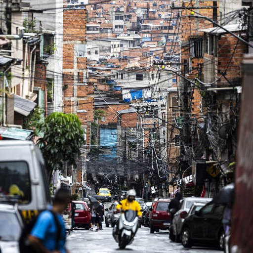 republiqueBRA's tweet photo. 🚨 🪖 Estado do Rio de Janeiro solicitará apoio do Exército e da PF para RETOMAR TERRITÓRIOS controlados por facções criminosas. https://t.co/0Xmrn1IYcc
