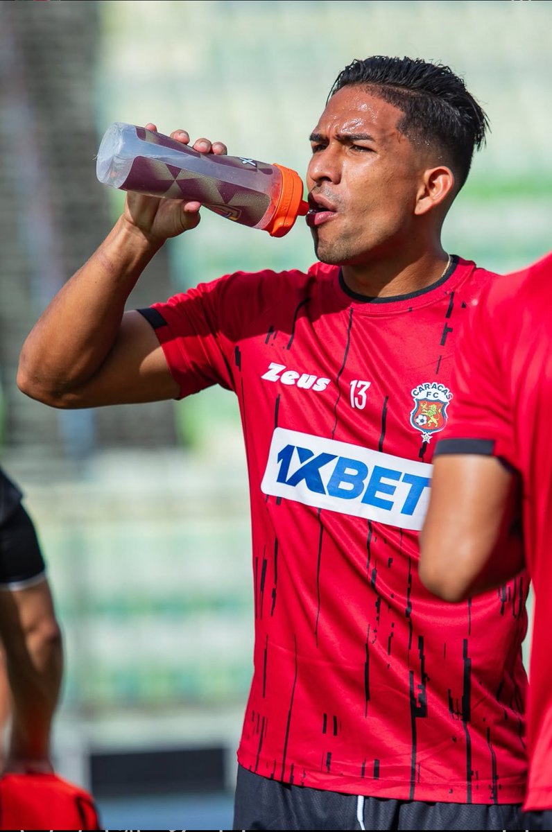 ⚡️🇻🇪 Jesús Yendis entre TODOS los '3' de la liga de Venezuela 2025:

➜ 1º en carreras en progresión/90' [2.5]
➜ 1º en duelos atacantes ganados/90' [2.3]
➜ 1º en gambetas completadas/90' [1.6]
➜ 2º en efectividad en centros [45%]
➜ 2º en acciones de ataque exitosas/90' [2.8]