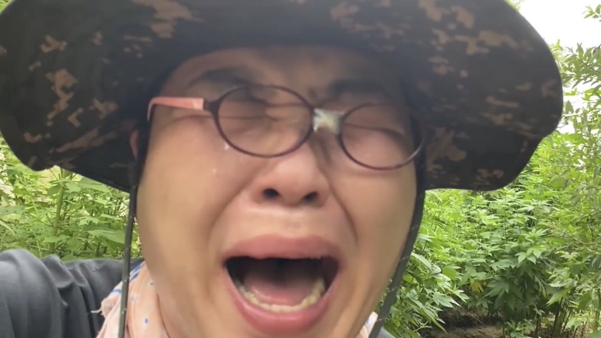 지우시다뇨!!!!!!!!!!!!!
녹스님 포타 출입금지🙅🏻‍♀️