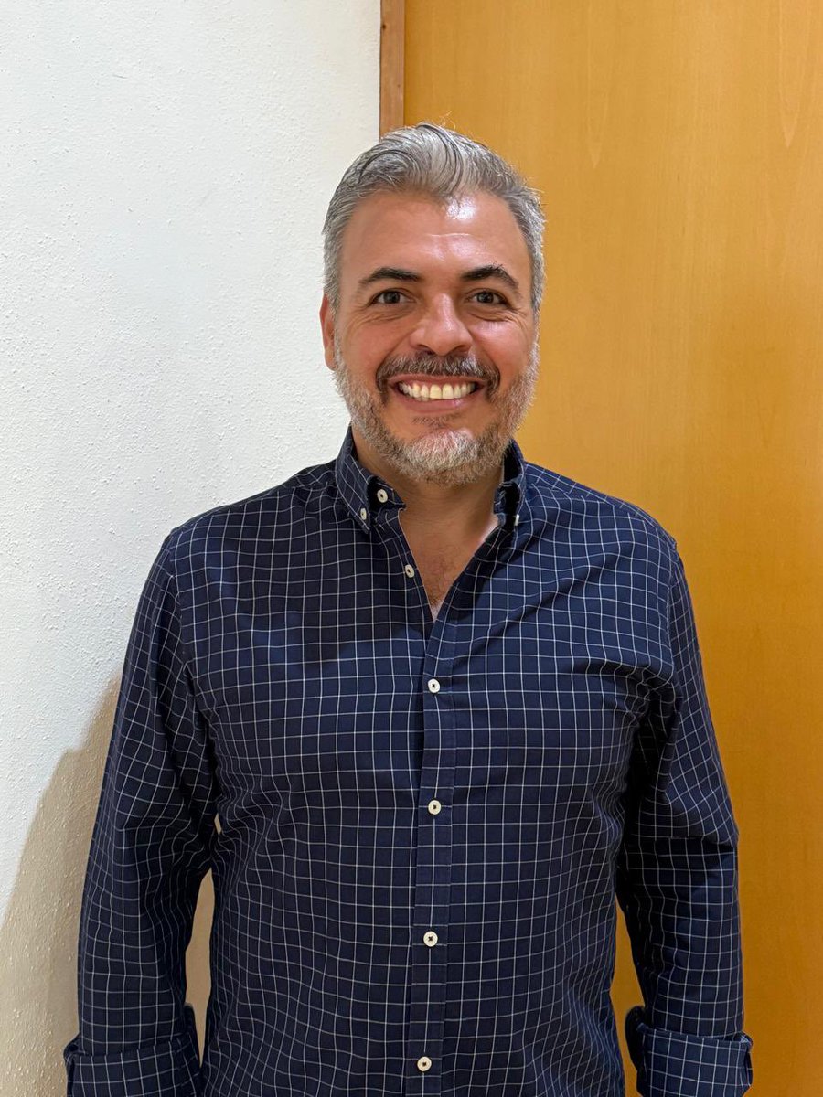 Tener un hogar , tener lo básico, casa , comida y sustento, buenas relaciones, es lo más importante y eso no mejora cuando tienes mucho dinero o tienes menos. 
A darle enfocados a sus metas .
#4x4inquebrantables
#4x4ch1ngones