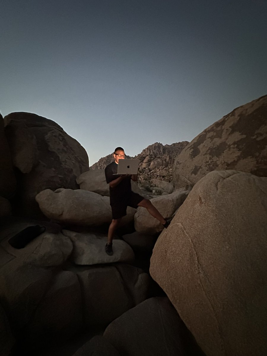 BrandanBath's tweet photo. Another day another desert run🏜️ https://t.co/DZTKdC5EsX