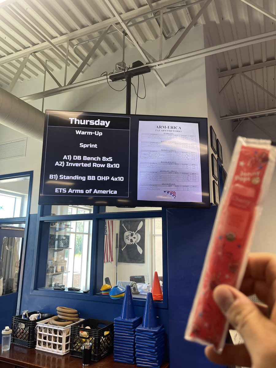 MrCoachMoon's tweet image. Heckuva ripper with the college FB boys home for the week!
Combination of @HyperClusters and ETS Arms of America from @trevormorning 🇺🇸
EARNED MY POPSICLE 💪🏼