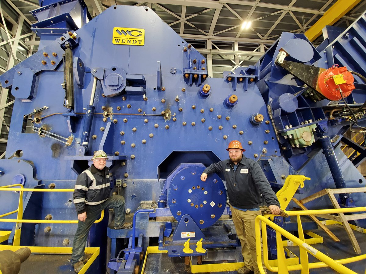 wendtcorp's tweet image. From 500 to 10,000 HP, WENDT delivers the most comprehensive line of advanced shredders on the market—engineered for unmatched durability, performance, and recovery. ♻️

📸 Pictured: the WENDT 130 HEAVY shredder, the largest shredder in the world.

#recycling #shredding